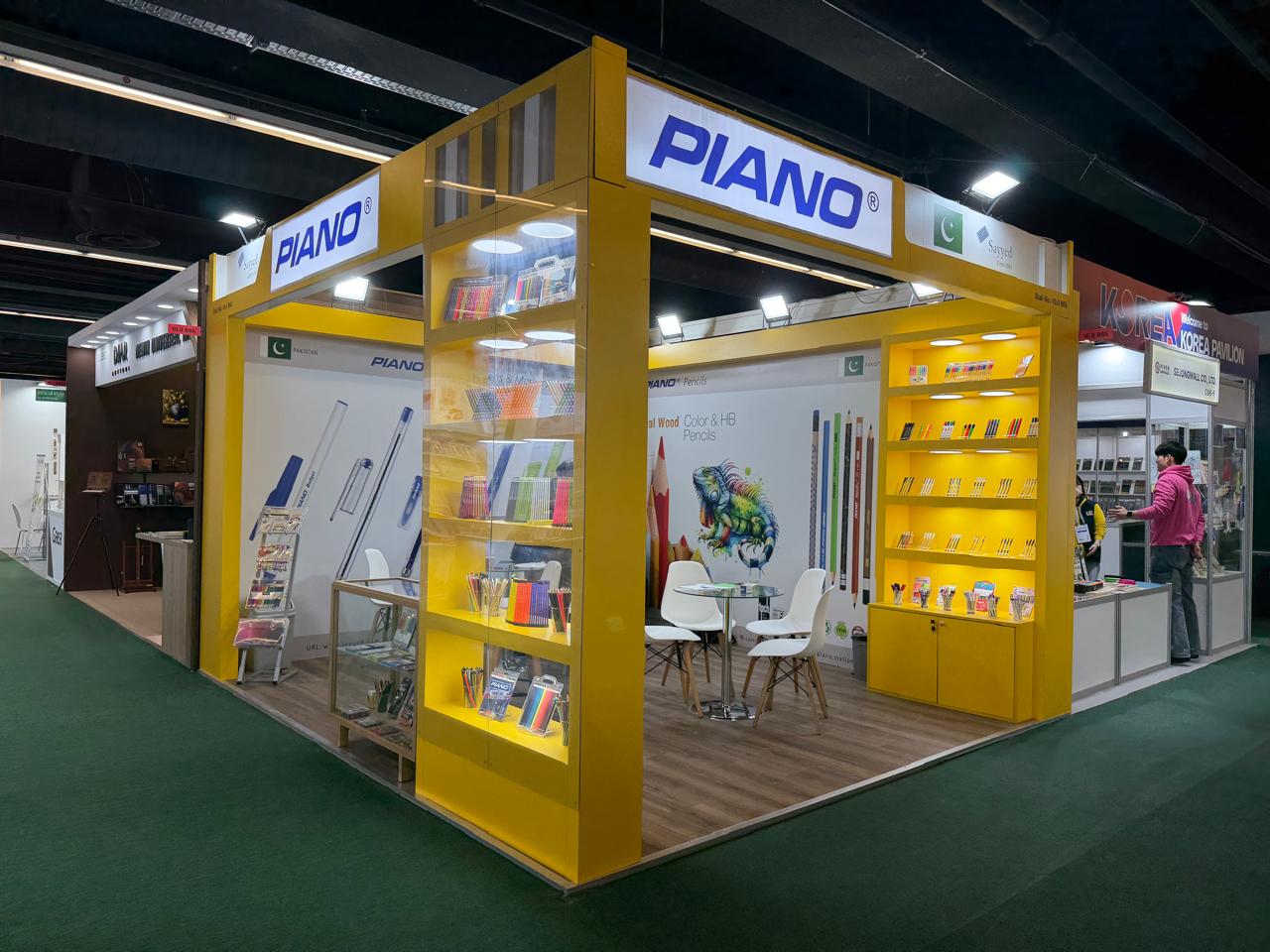 40x40 trade show booth