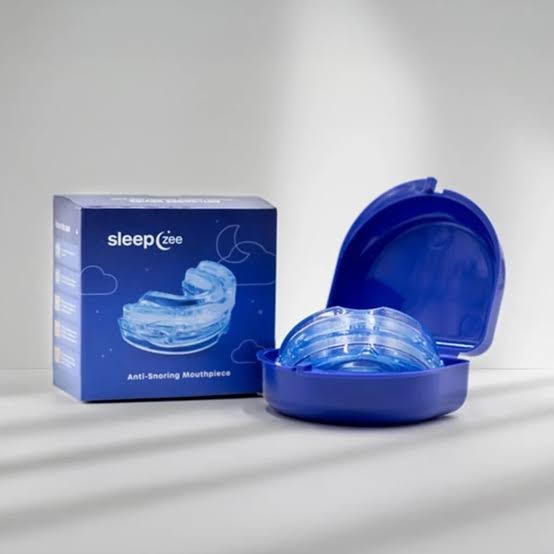 SleepZee Mouthpiece with an adjustable design for nighttime snoring support
